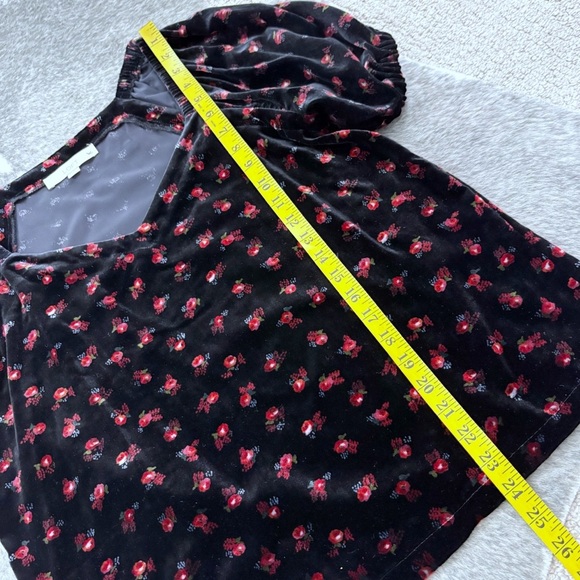 LOFT Velvet Floral Puff Sleeve Top - Picture 9 of 10